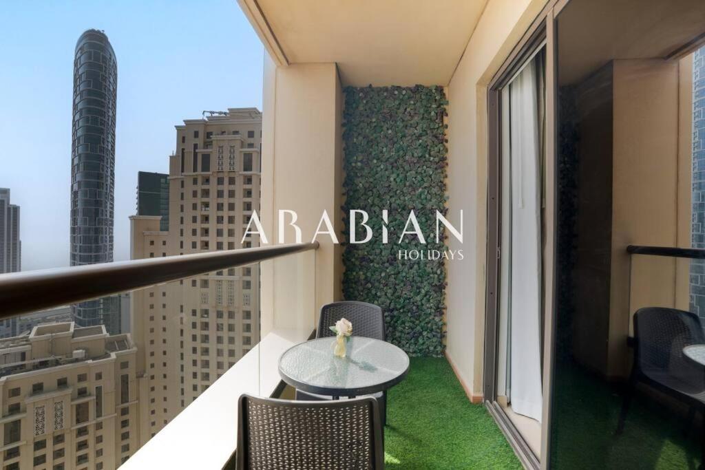 Beautiful 2br In Prime Jbr Location At Shams 1 Appartement Dubaï