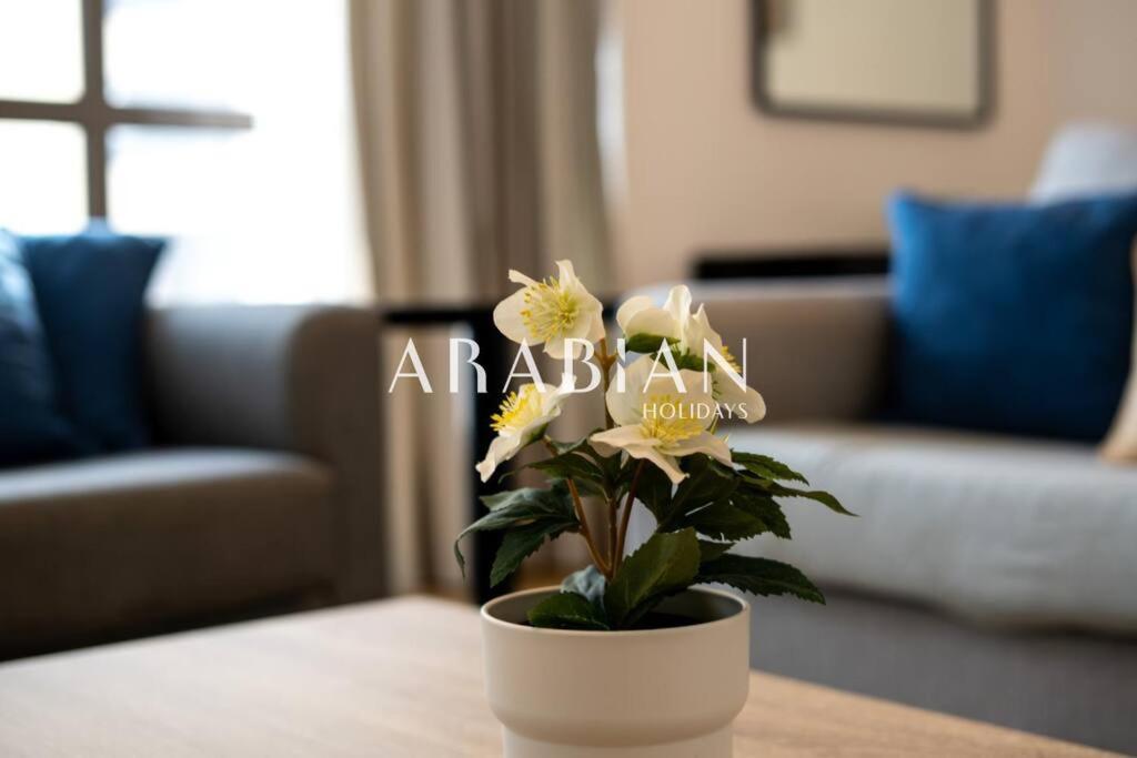 Beautiful 2br In Prime Jbr Location At Shams 1 Appartement
